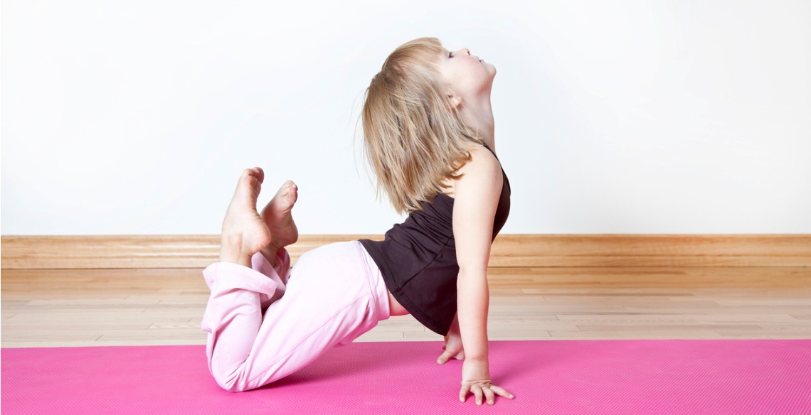 Loja oferece aulas gratuitas de Yoga para crianças neste feriado