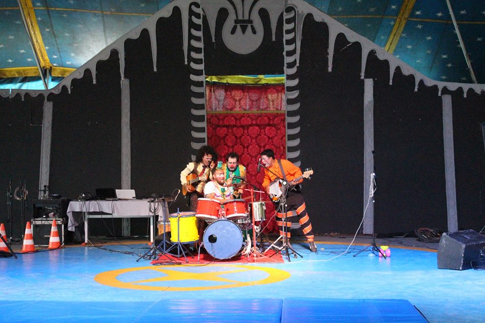 Projeto ‘Domingo no Circo’ promove CarnaForró em Goiânia